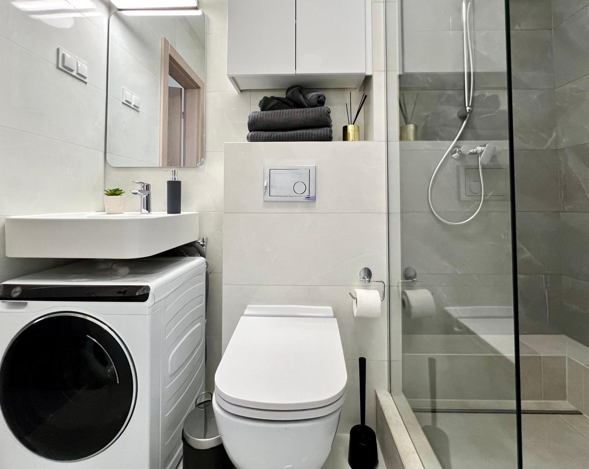 K22 Airport Chopin B Apartament *
