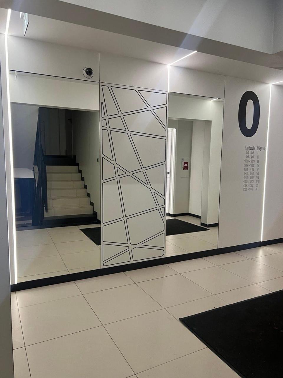 K22 Airport Chopin B Apartament